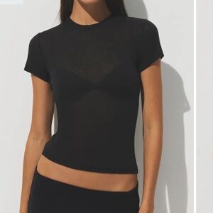 SKIMS sheer T-Shirt Onyx Womens Small